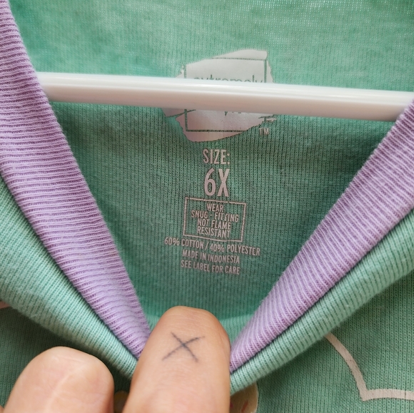 Girls Pajama set - Picture 2 of 4